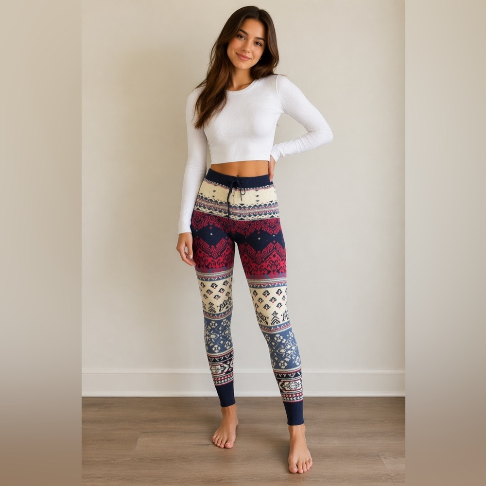 🧵 American Eagle Outfitters Fair Isle Knit Leggings – XS
